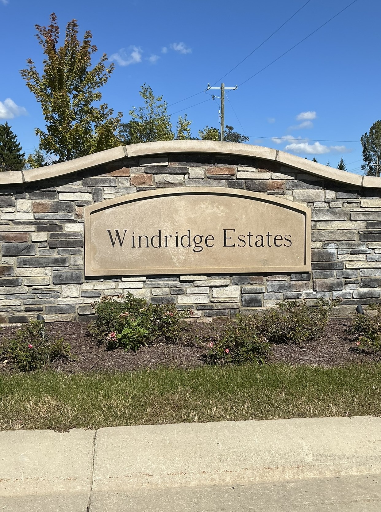 Windridge Estates stone entrance wall in Northville, Michigan