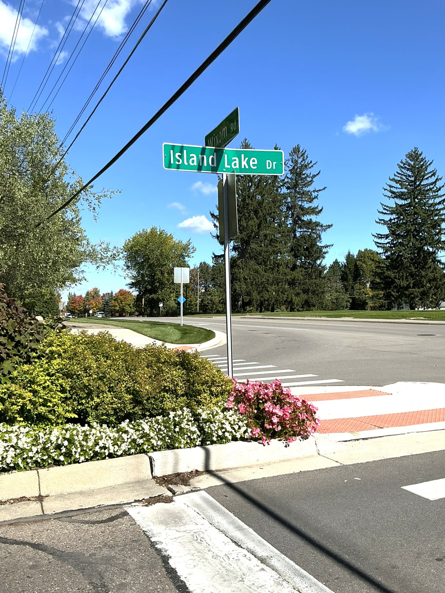 Island Lake Dr and Wixom Rd street sign in south Novi, Michigan